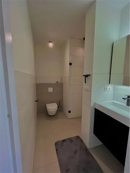 Image 19 of 26