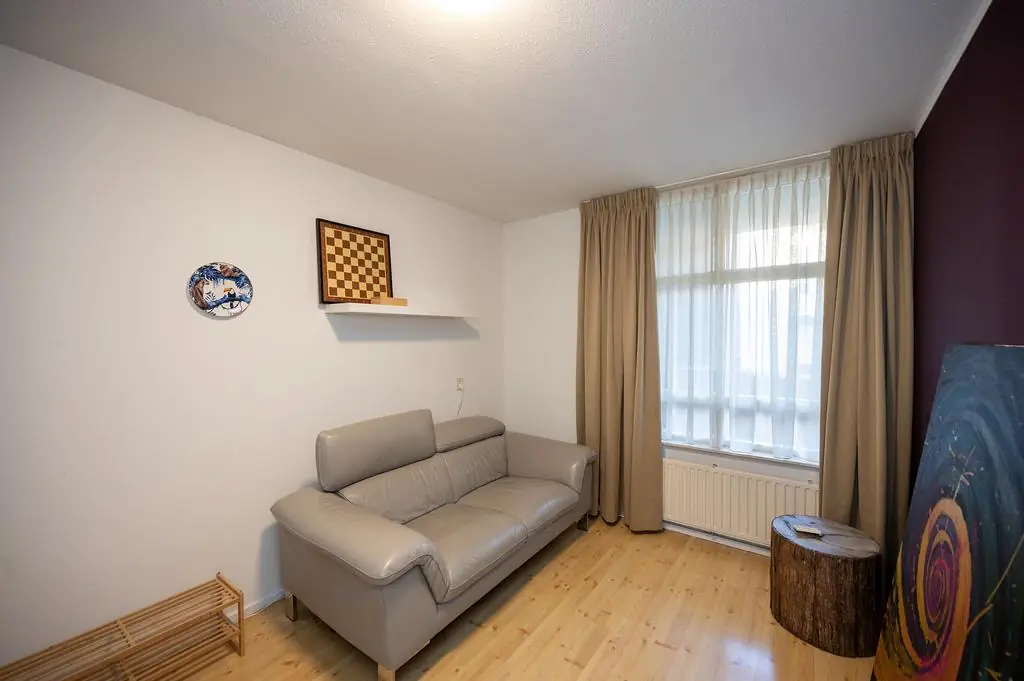 Image 11 of 21
