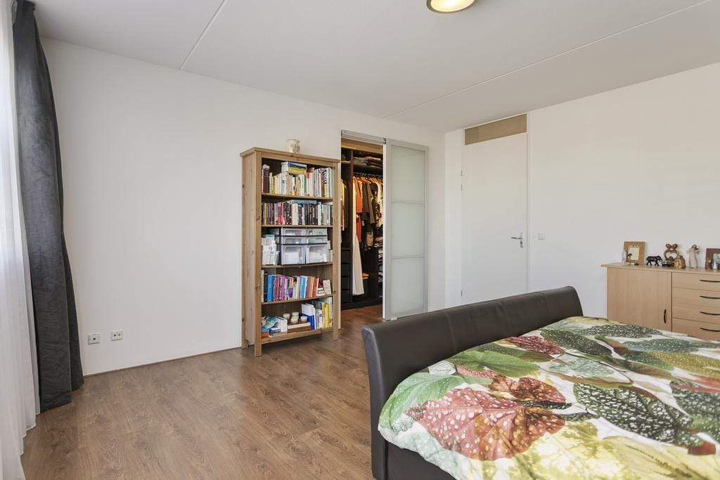 Image 19 sur 28