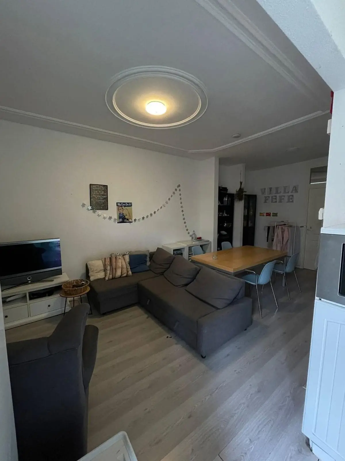 Image 4 of 9