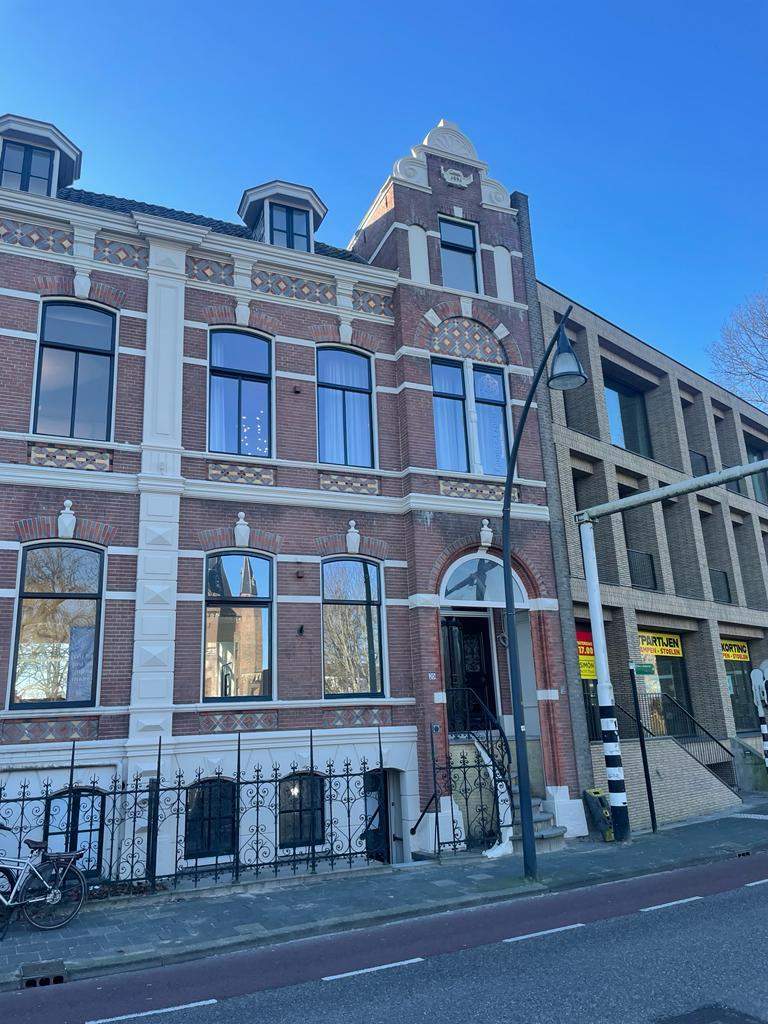 Afbeelding 1 van 24