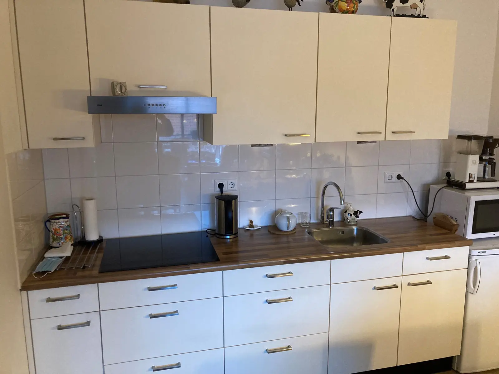 Image 2 of 7