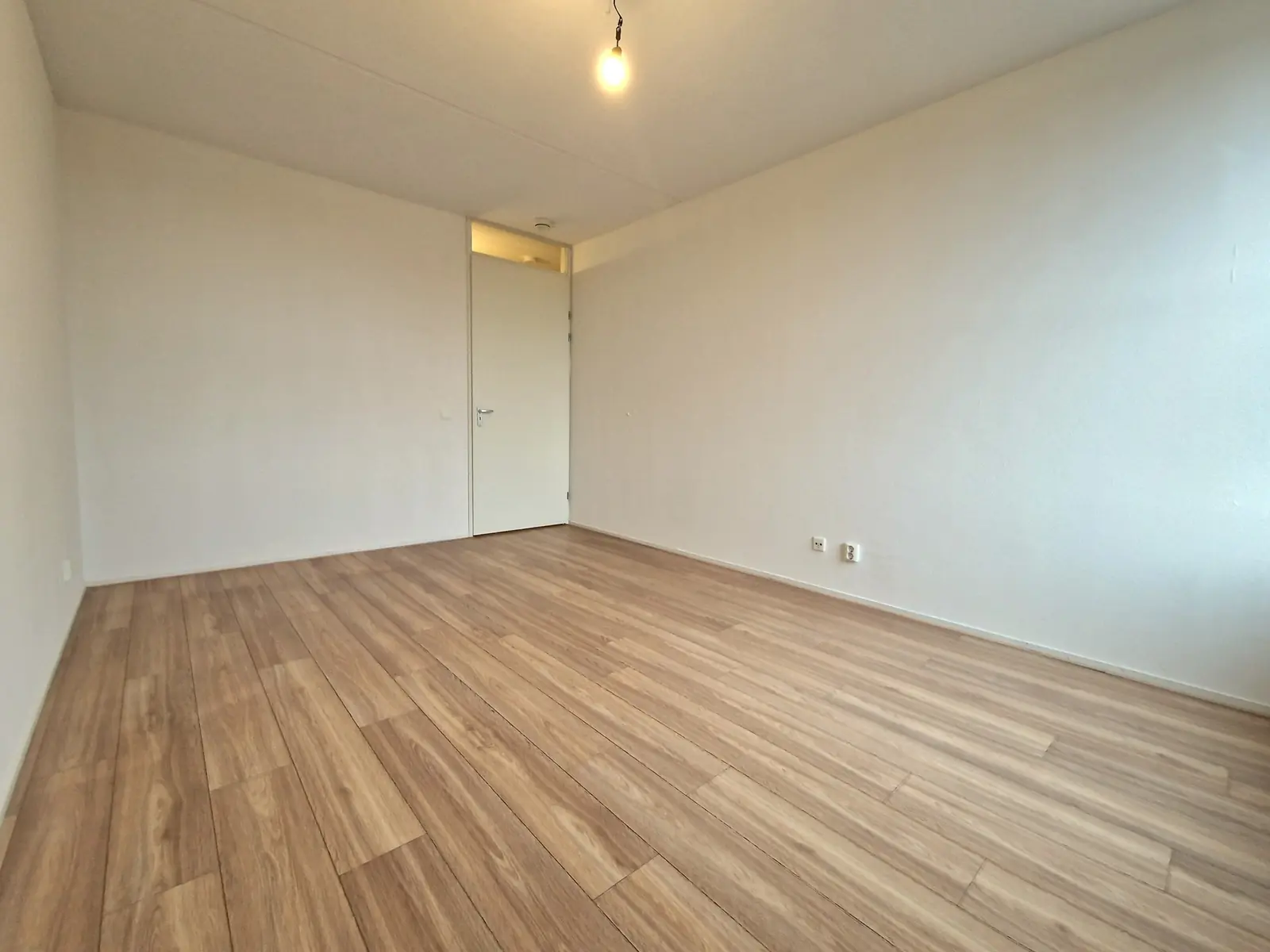 Image 19 sur 28