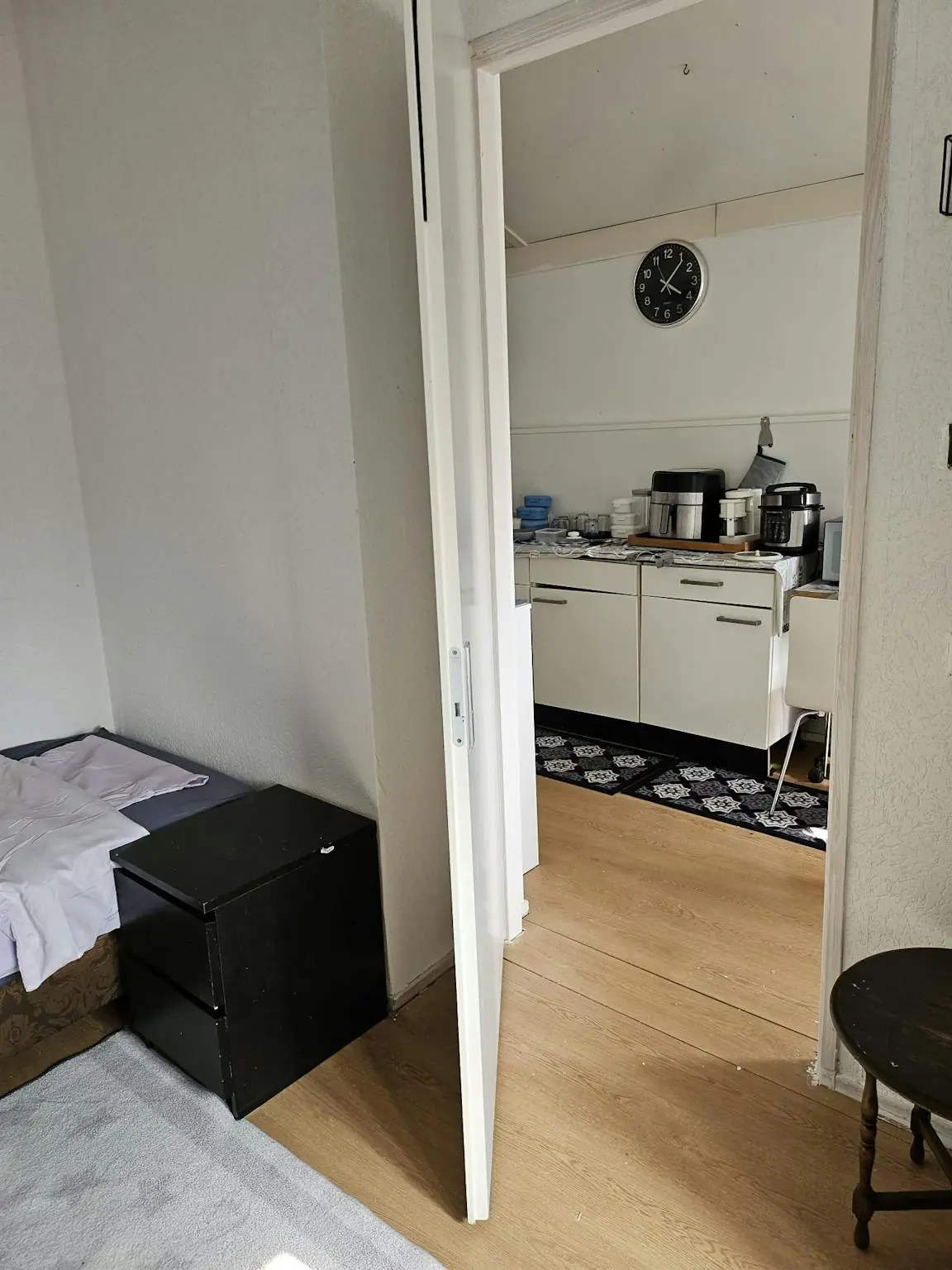 Image 3 of 24