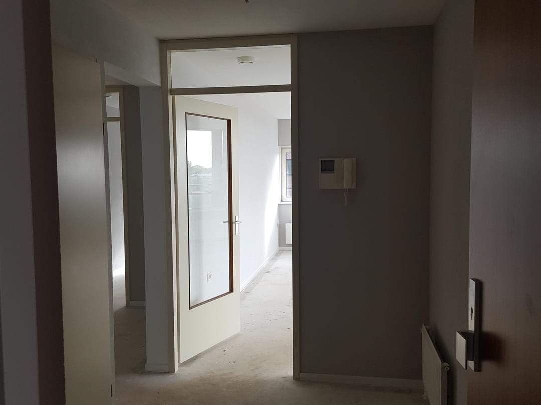 Image 2 of 15