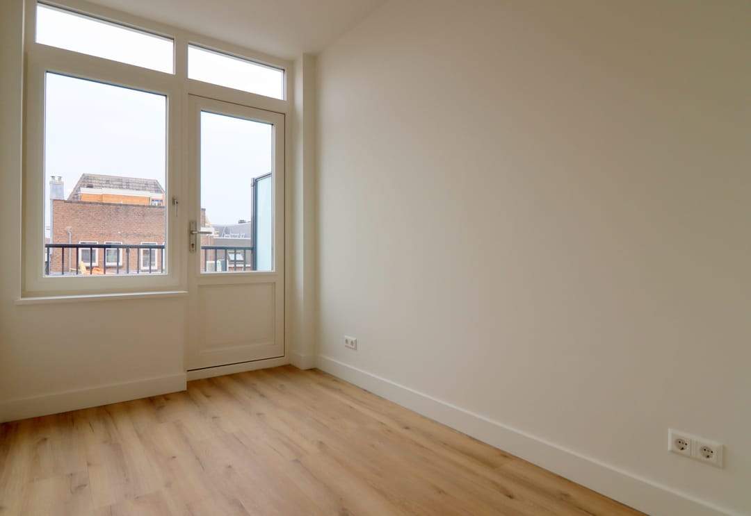 Image 11 of 12