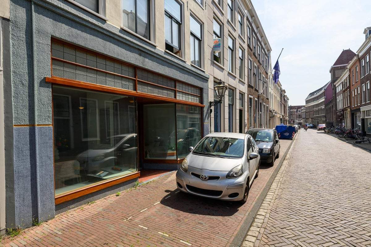 Afbeelding 1 van 21