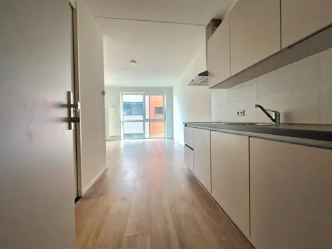 Studio Laakweg, Den Haag - Te Huur