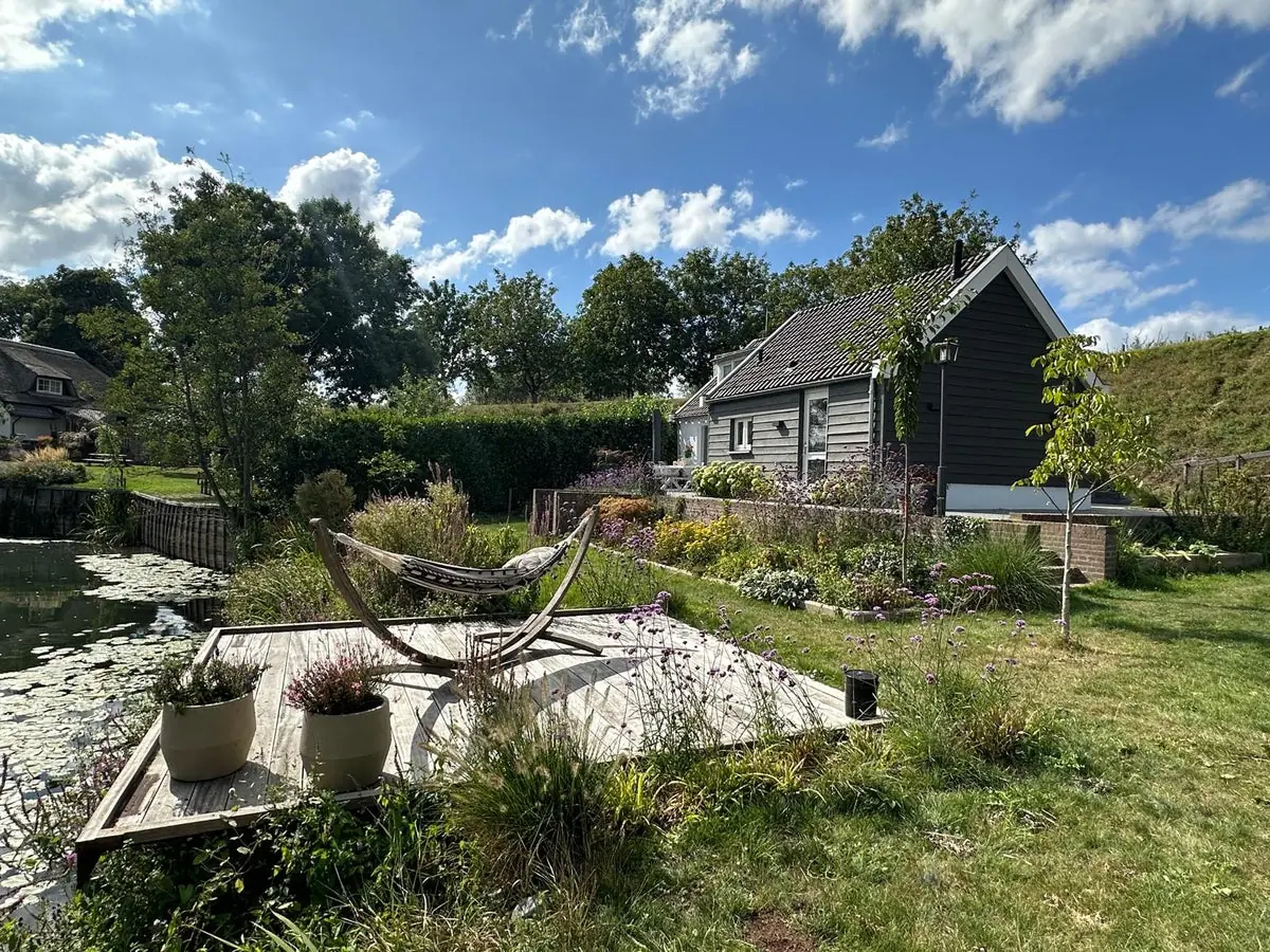 Image 15 of 16