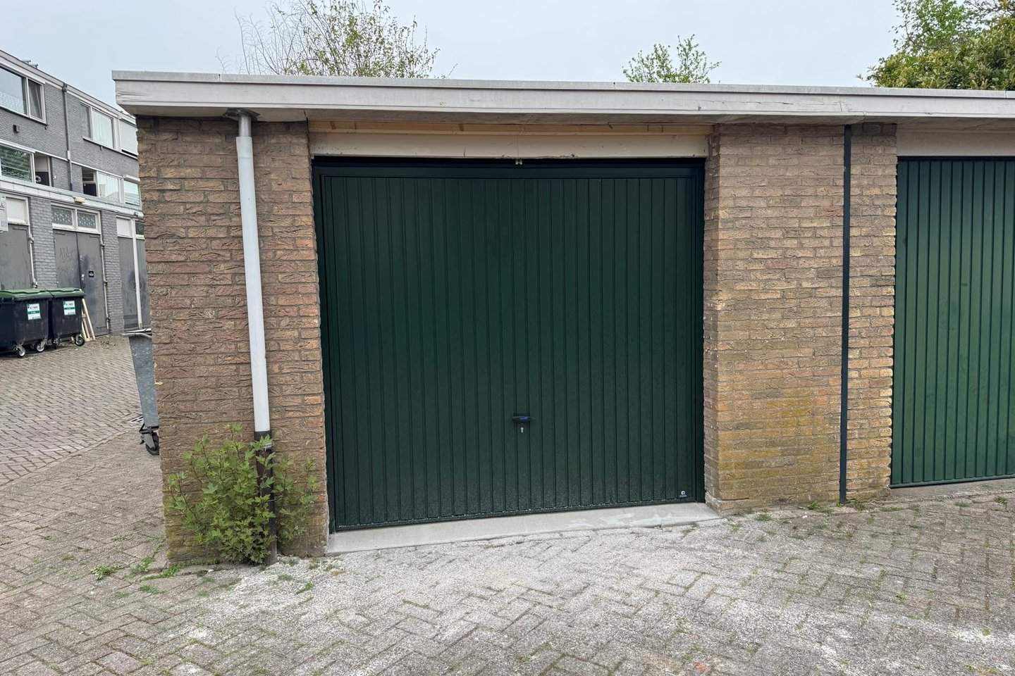 Afbeelding 2 van 2