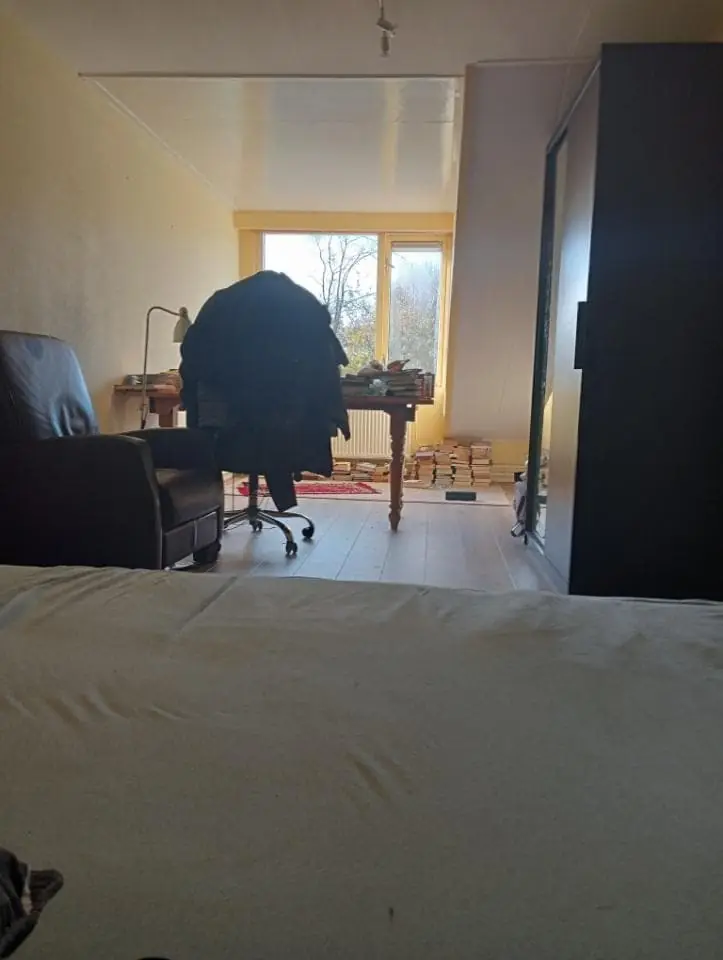 Image 1 of 4