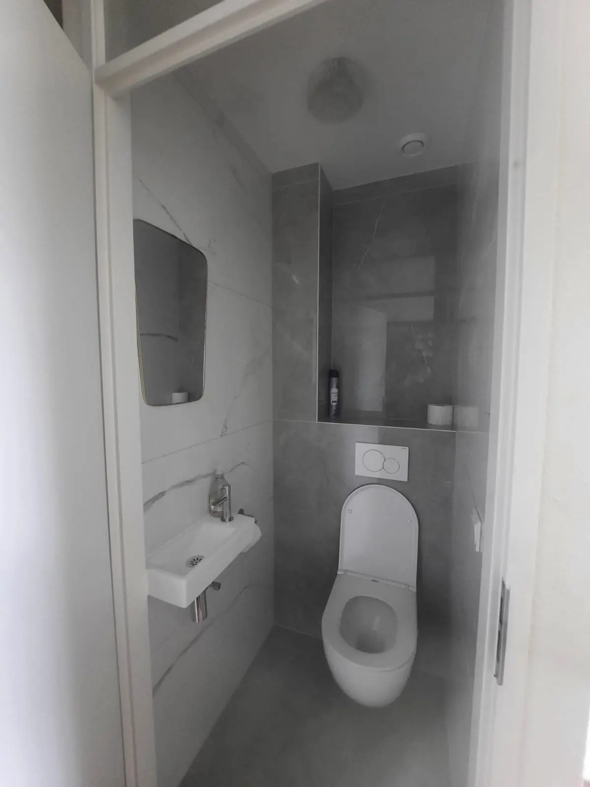Image 6 of 7