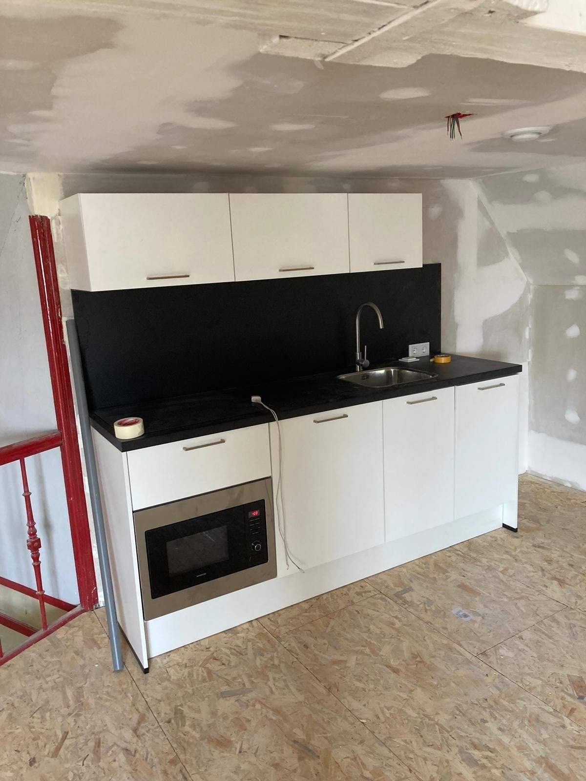 Bild 1 von 12