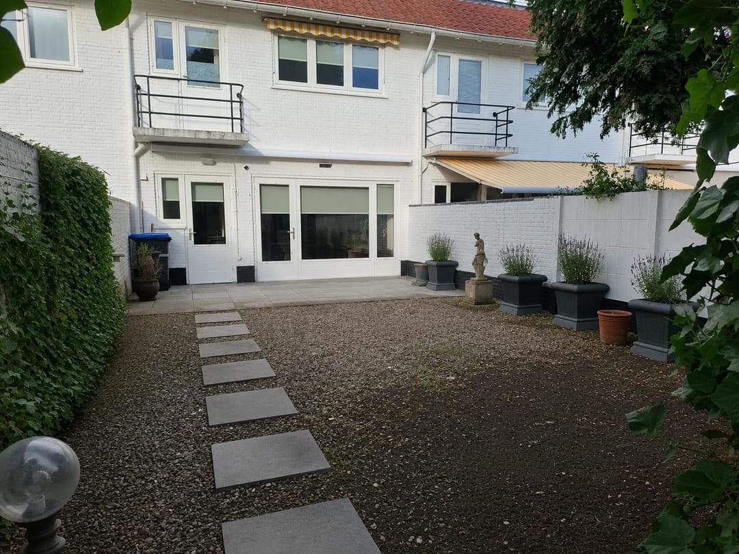 Image 28 of 28