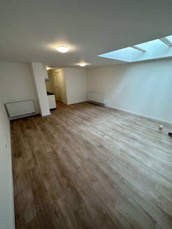Bild 2 von 9