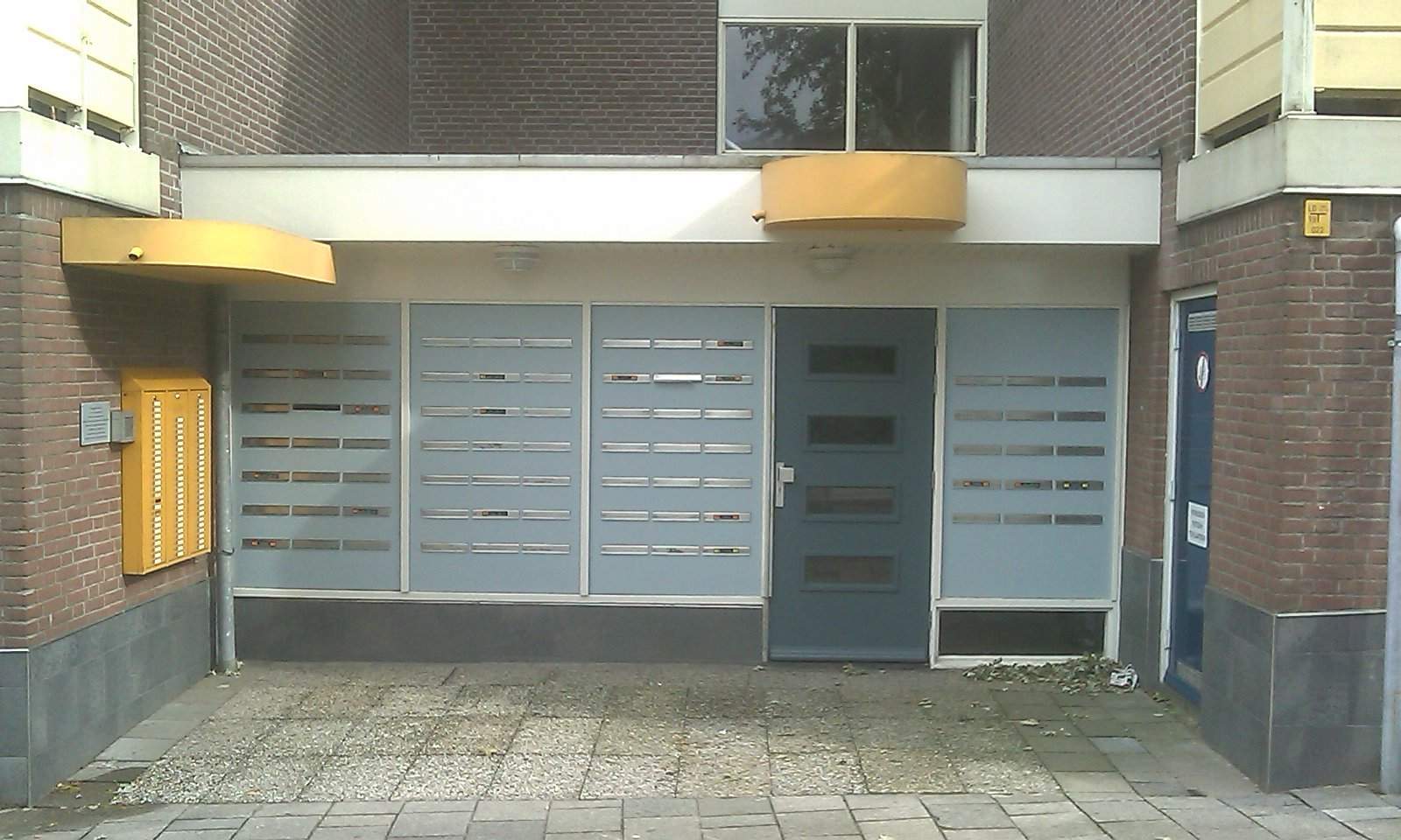 Bild 1 von 3