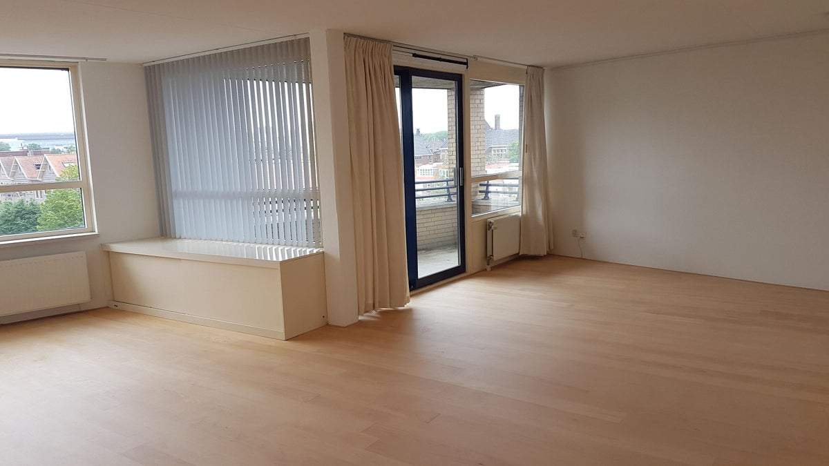 Bild 2 von 15