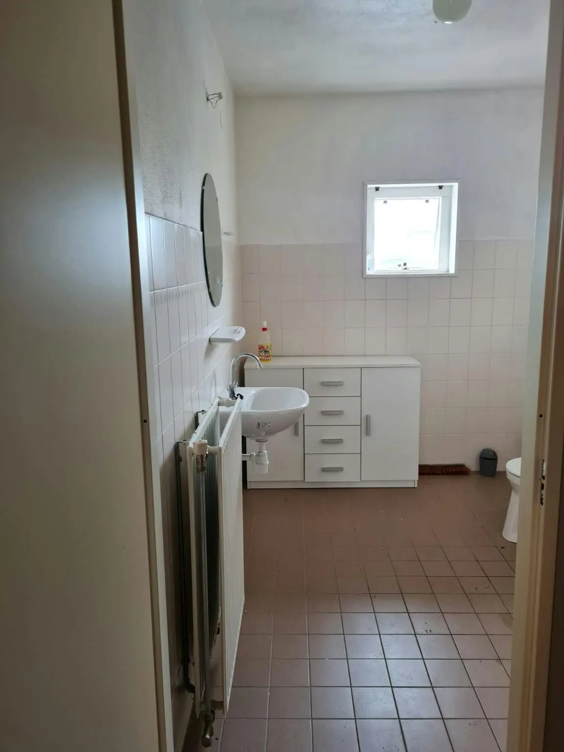 Image 6 of 20