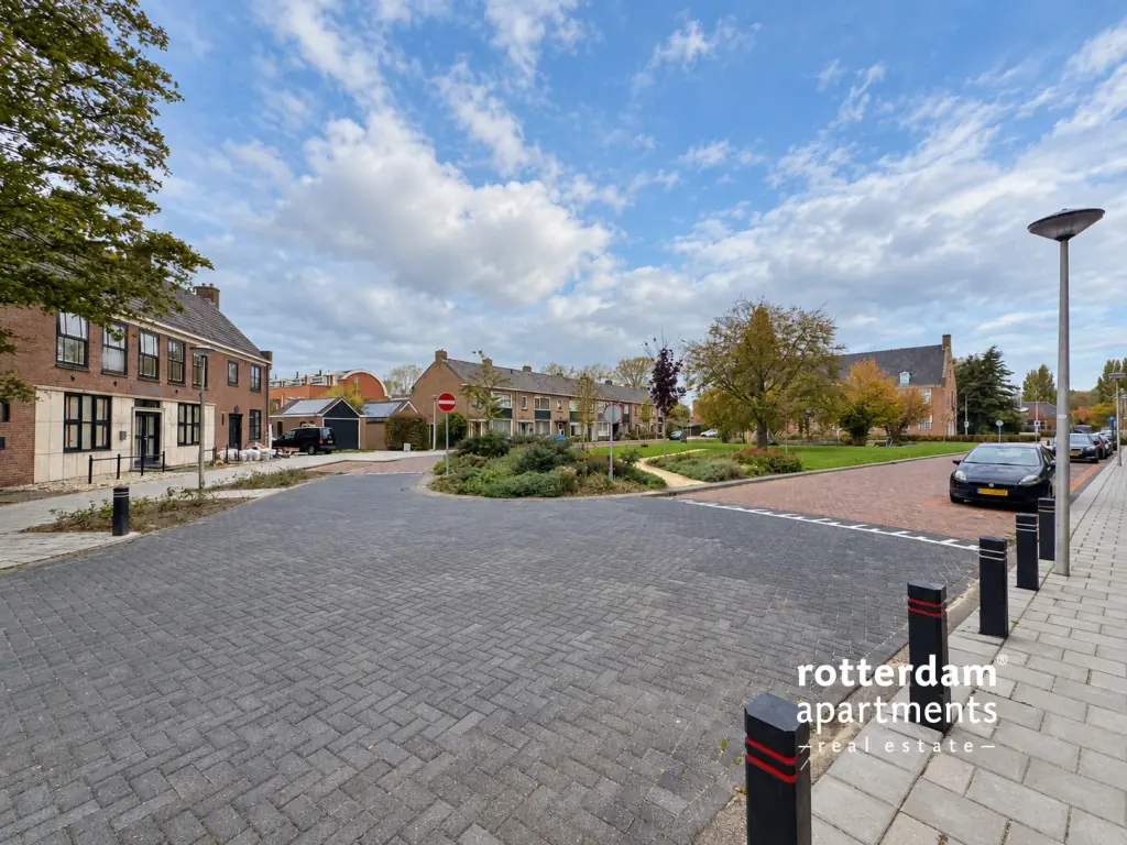 Image 34 of 35