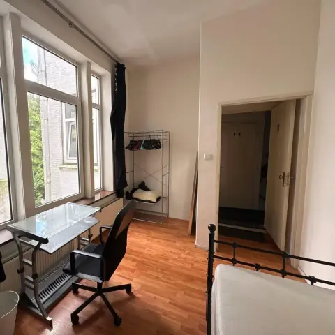 Habitación amueblada en Voorschoterstraat, Róterdam - En alquiler