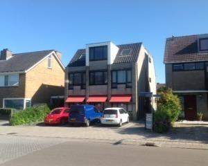 Afbeelding 1 van 8