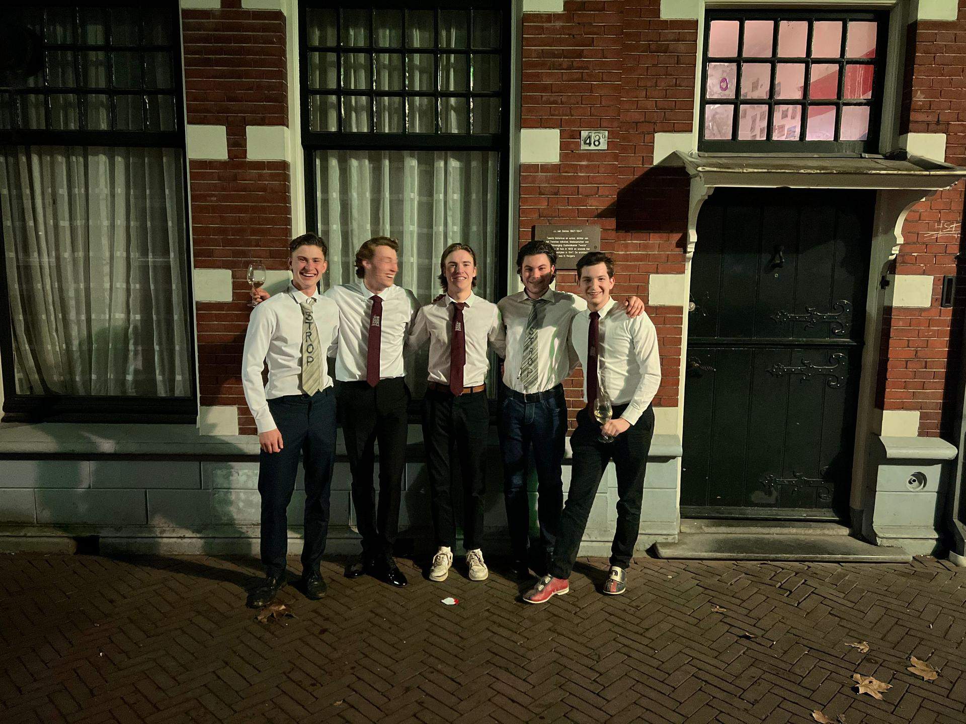 Afbeelding 3 van 8