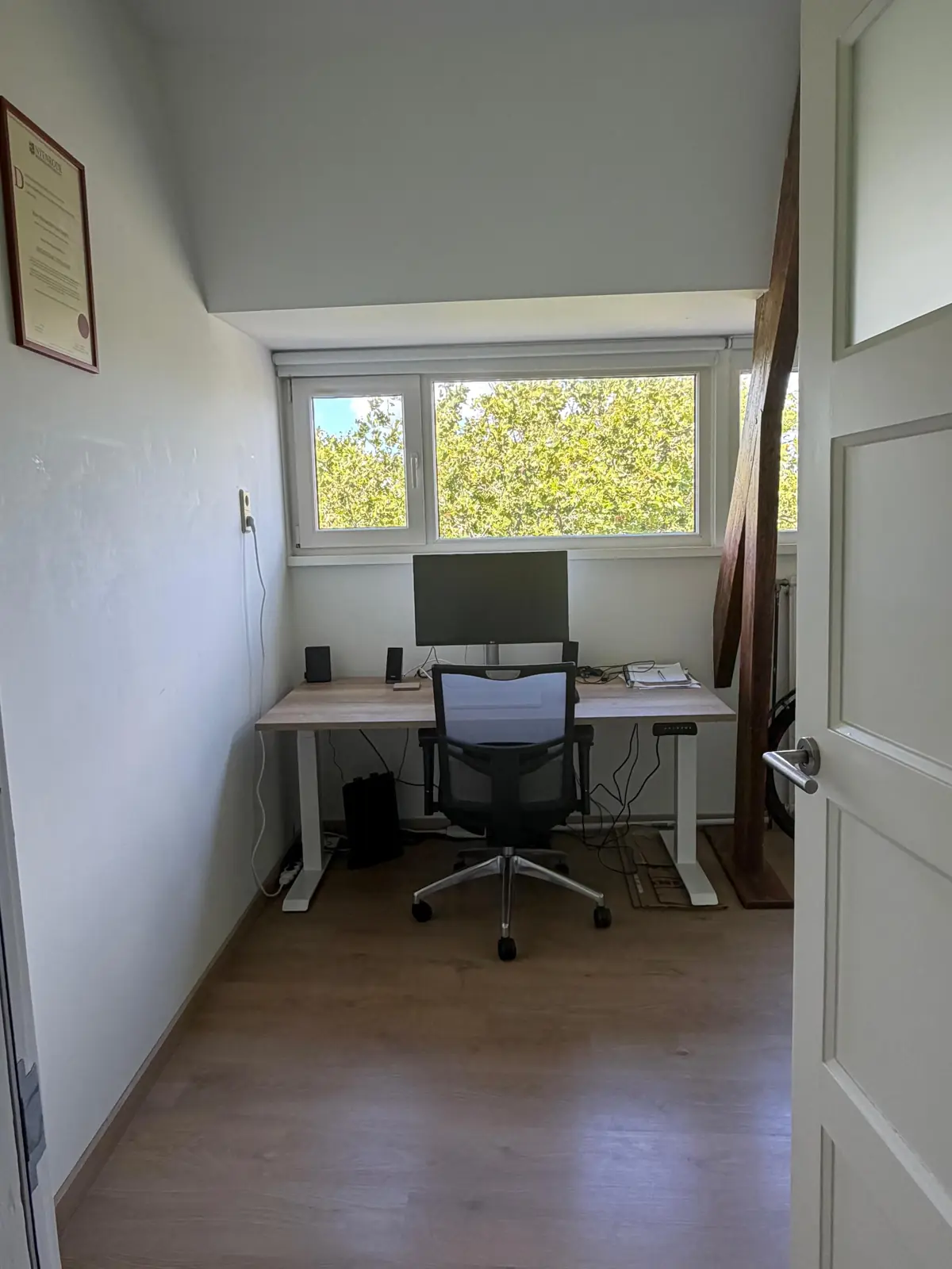 Image 8 of 8