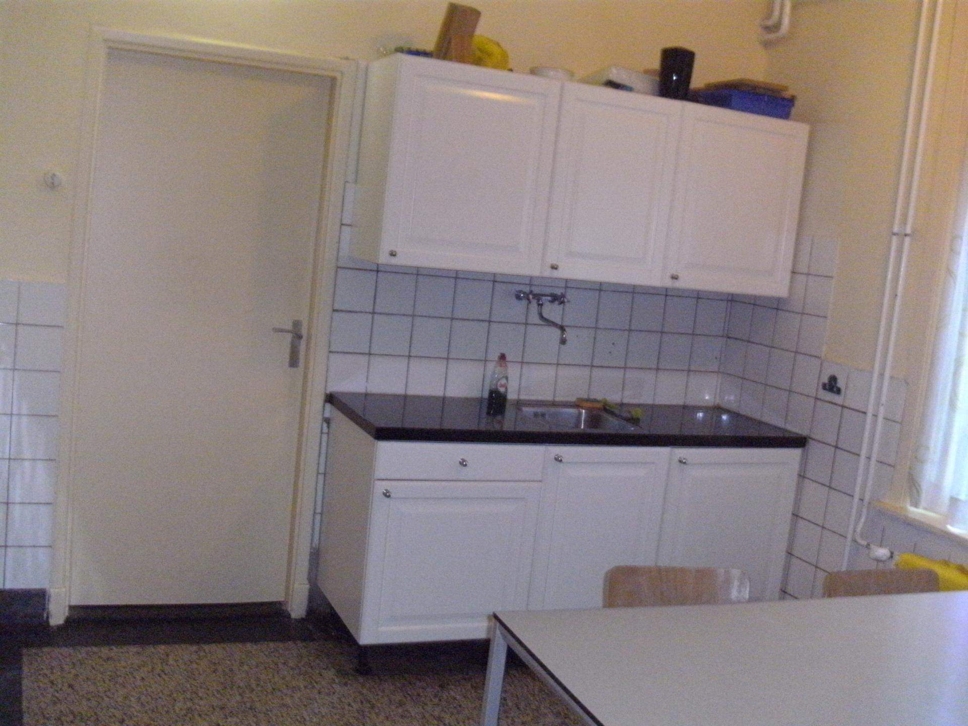 Image 2 of 10