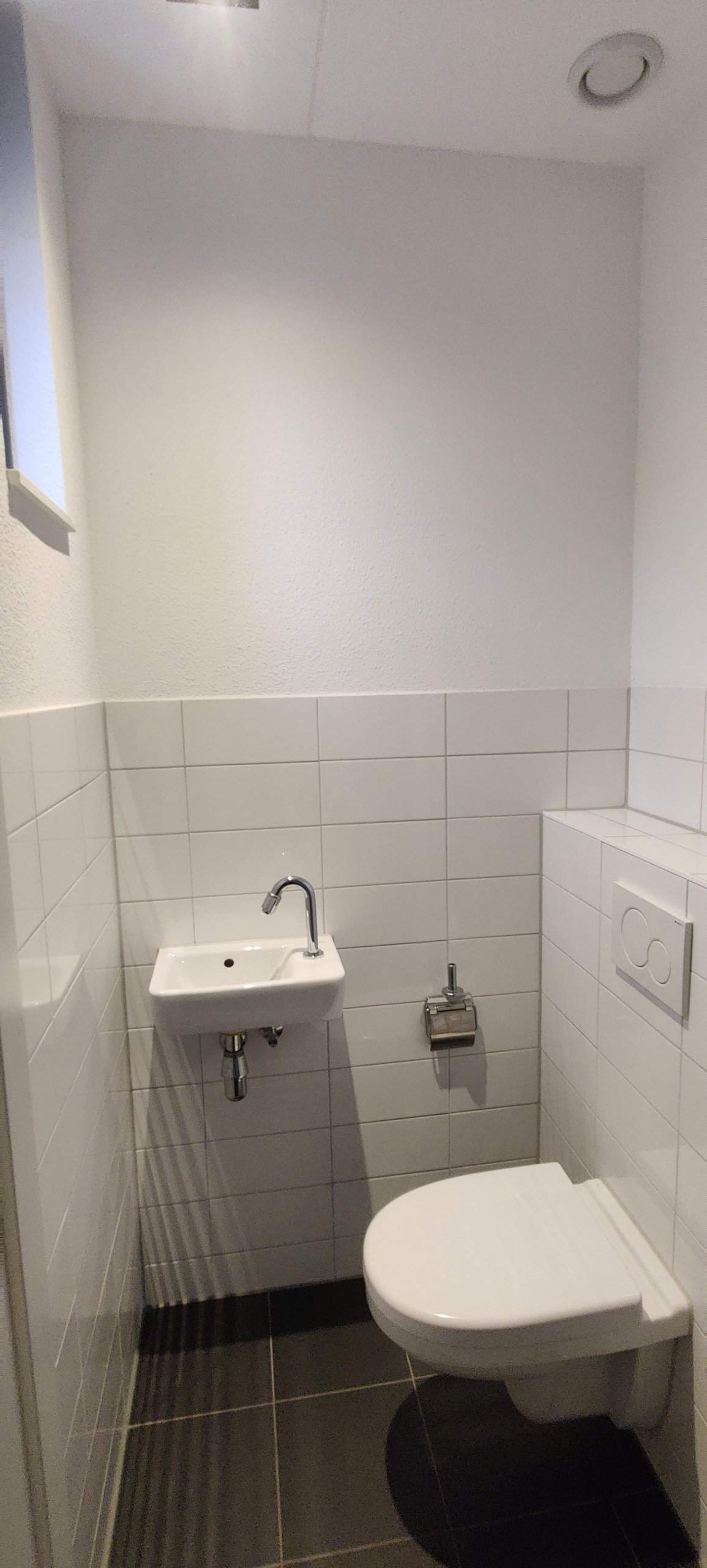 Image 2 of 10