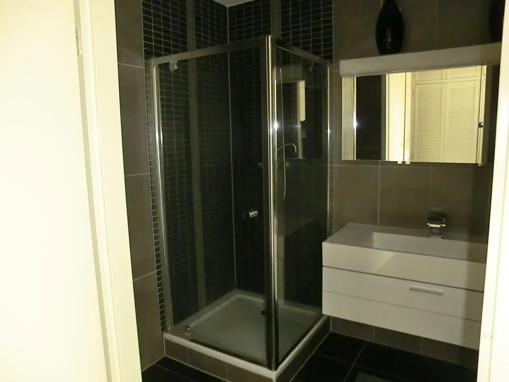 Image 11 of 14