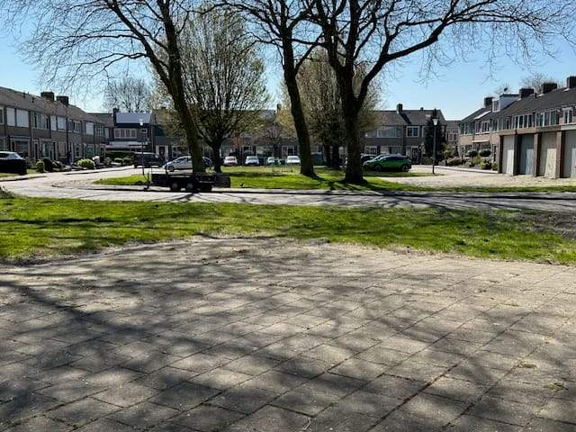 Bild 2 von 6