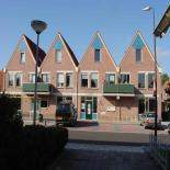 Afbeelding 2 van 2