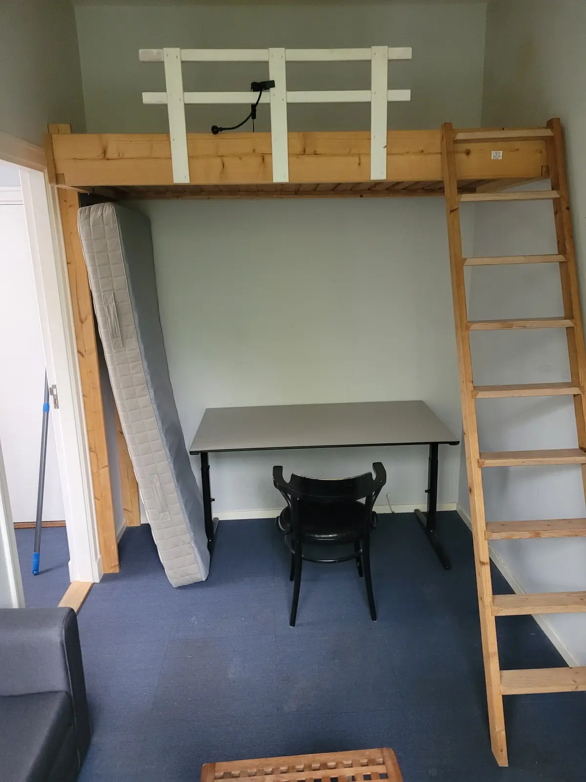 Image 5 of 5