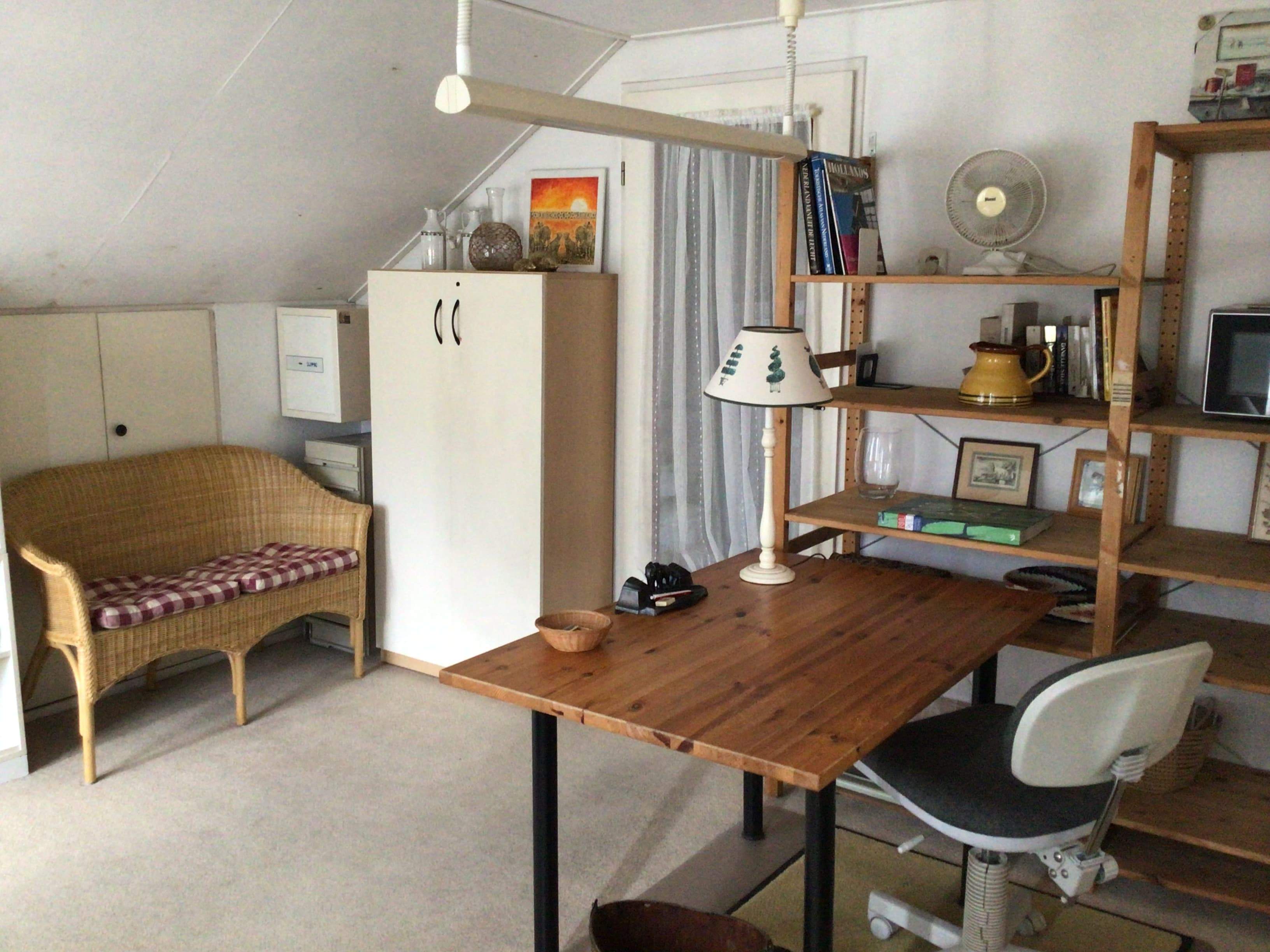 Image 4 of 4