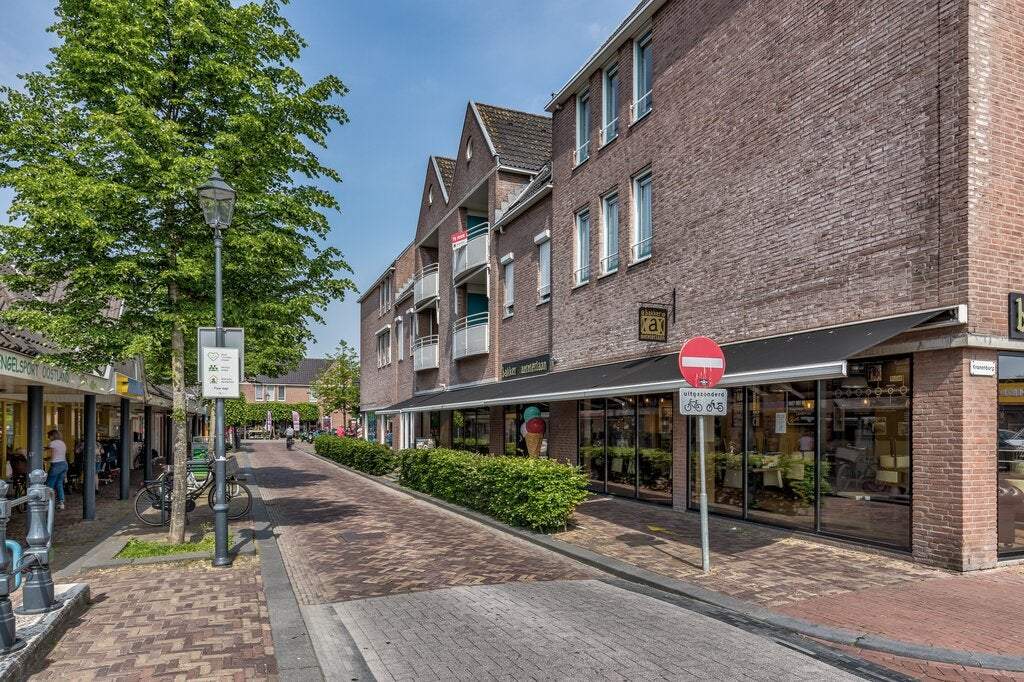 Afbeelding 1 van 17