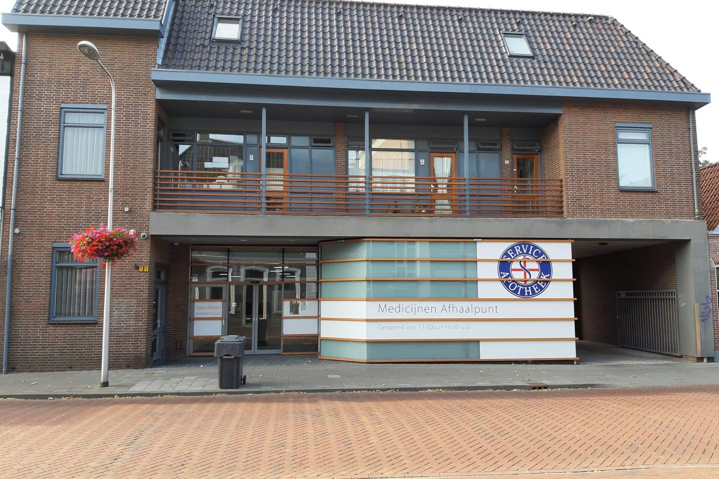 Image 1 sur 9