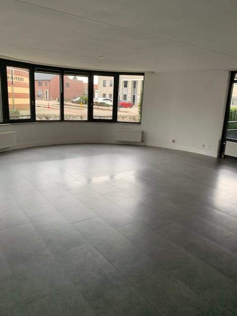 Bild 3 von 12