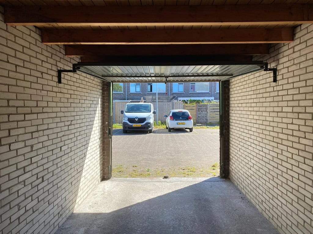Bild 1 von 4
