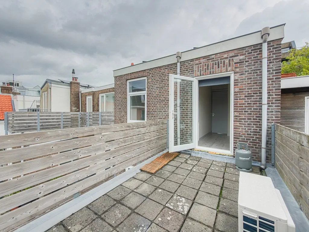 Image 15 of 20