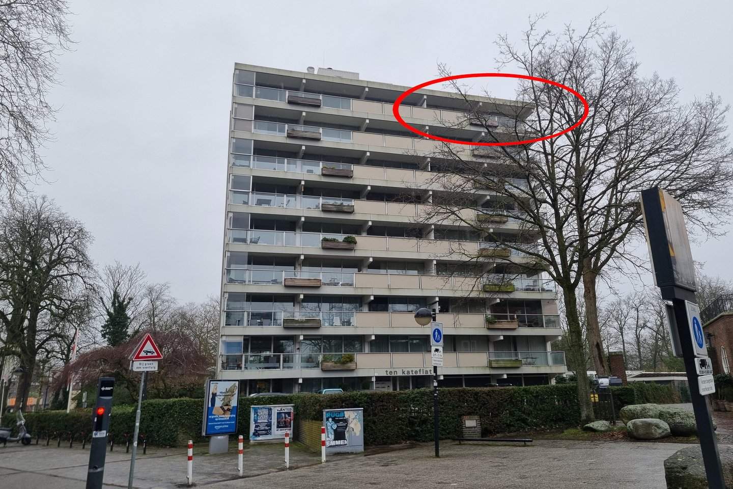Bild 1 von 12