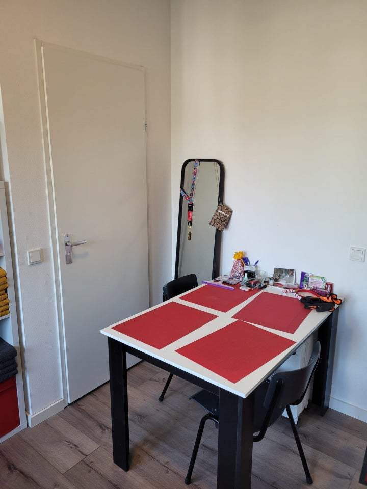 Afbeelding 2 van 6