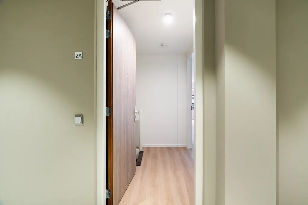 Image 2 of 22