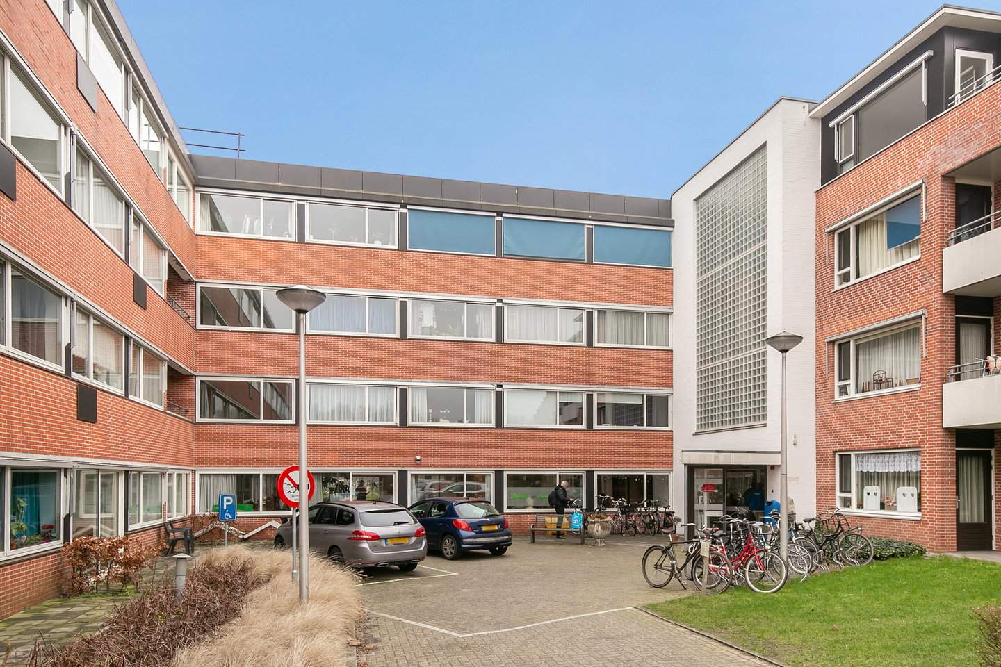 Afbeelding 2 van 12