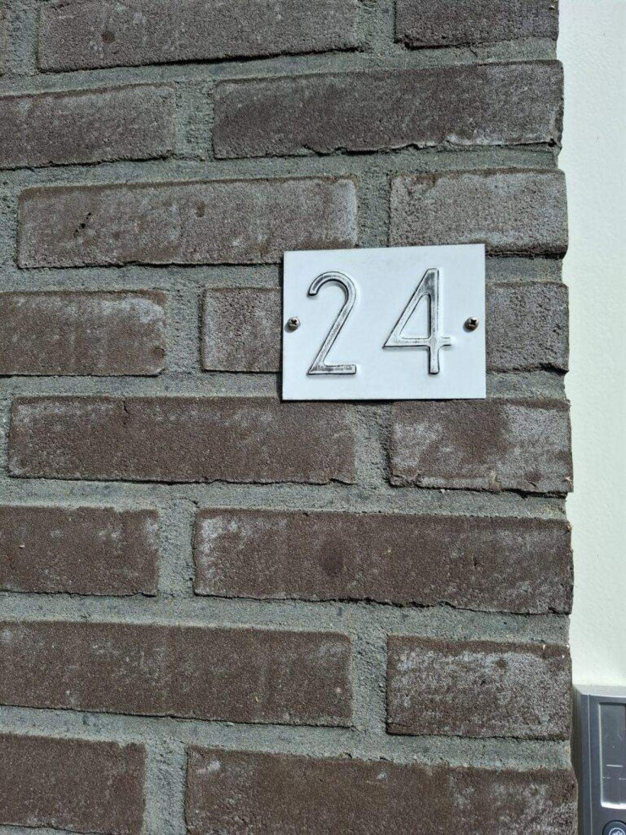 Bild 3 von 9