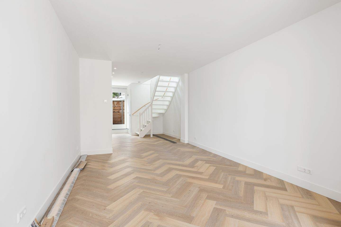 Image 3 of 12