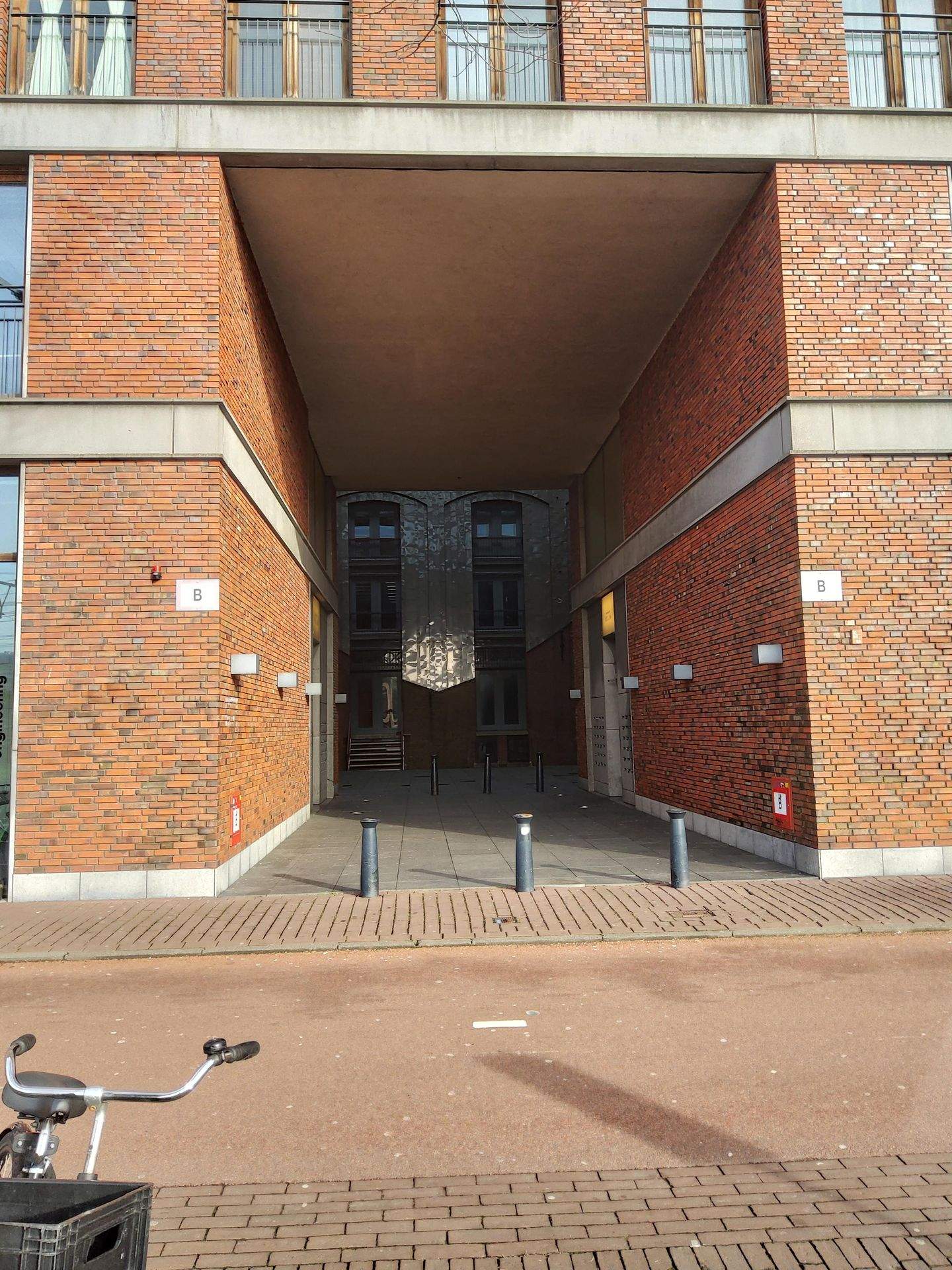 Afbeelding 2 van 12