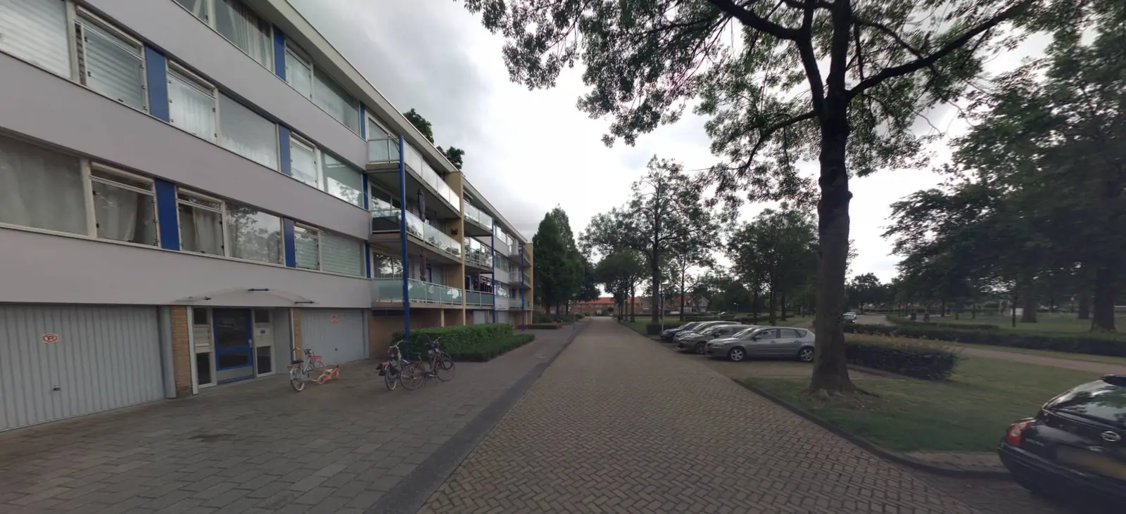Bild 2 von 6