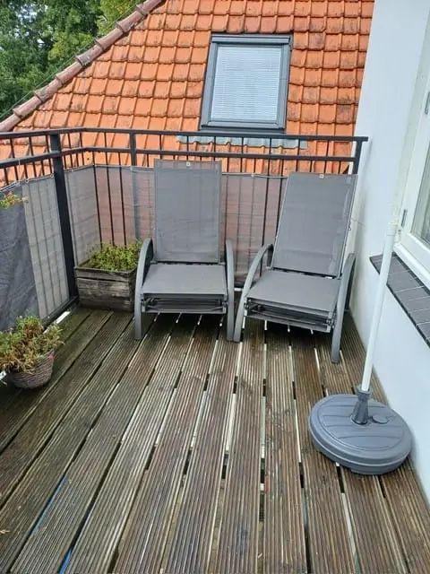 Image 8 of 9