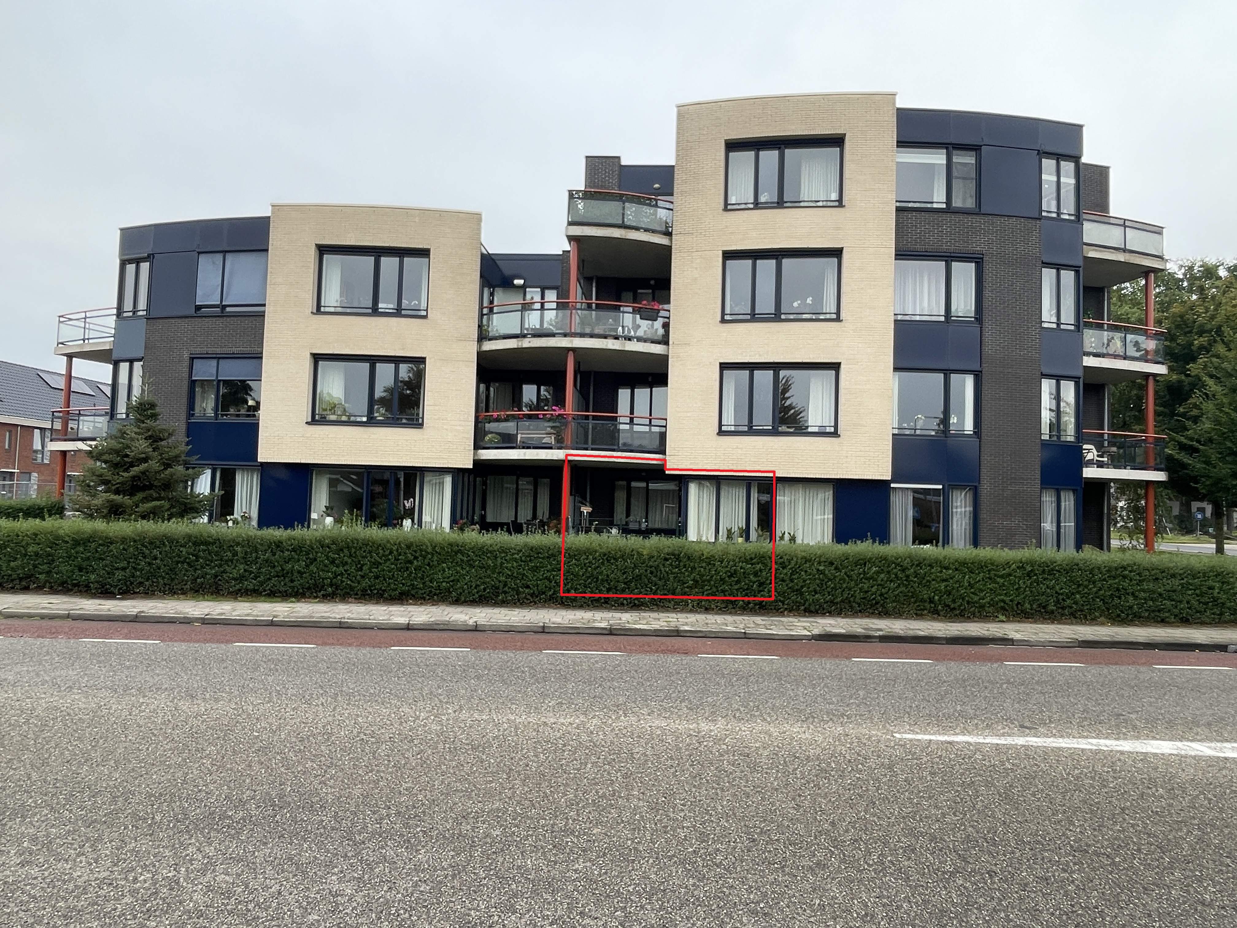 Bild 1 von 3