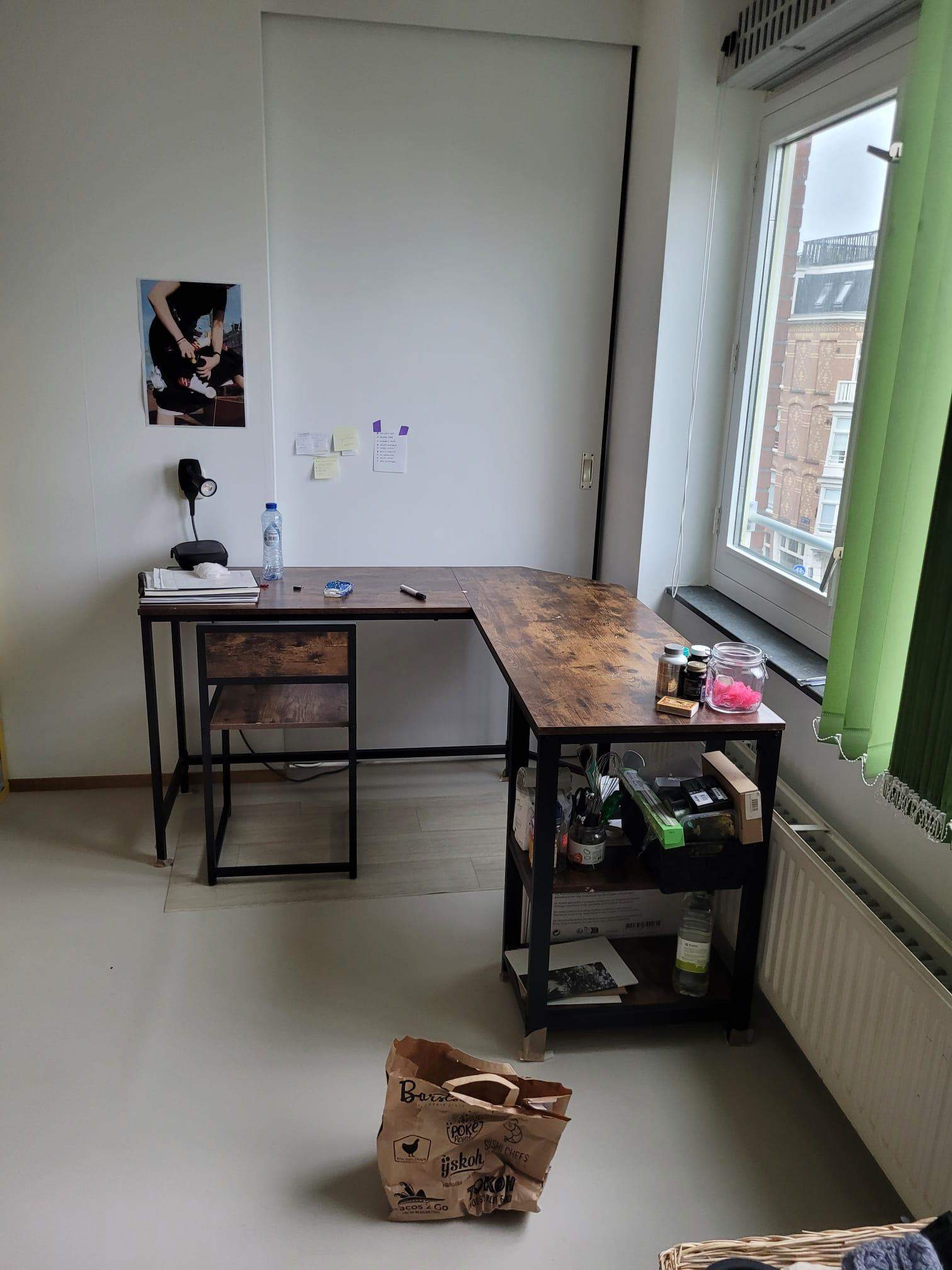 Image 1 sur 4